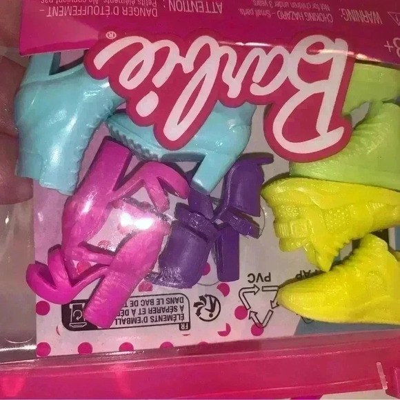 Mattel Barbie Fashion Clothes Or Accessories Ken Or Barbie Brand New You Choose - Picture 9 of 13